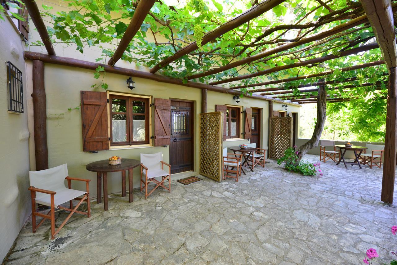 Viglatoras Apartment Sarkhos Exterior photo